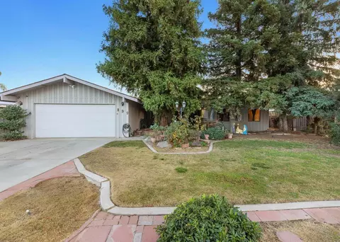 899 W Grand Ave, Porterville, CA 93257