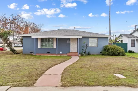 2105 Cypress St, Selma, CA 93662