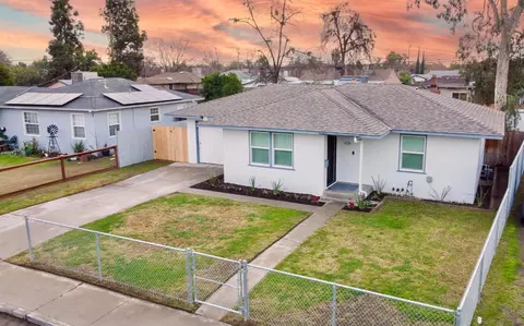 4136 Kenmore Dr N, Fresno, CA 93703