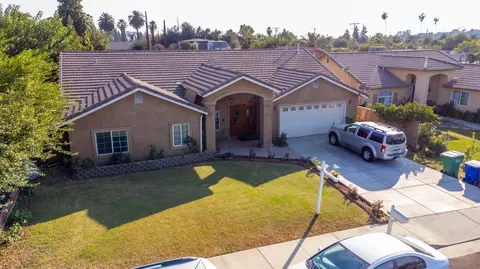 1015 E Thurman Ave, Porterville, CA 93257