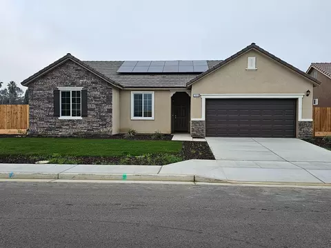 1810 Berry St #125, Selma, CA 93662