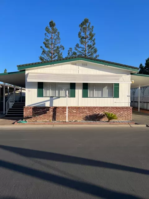 2706 W Ashlan Ave #61, Fresno, CA 93705