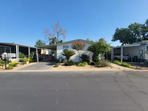 2706 W Ashlan Ave #100, Fresno, CA 93705