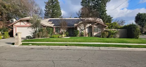 6412 N Vagedes Ave, Fresno, CA 93711