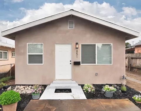 851 S 9th St, Fresno, CA 93702