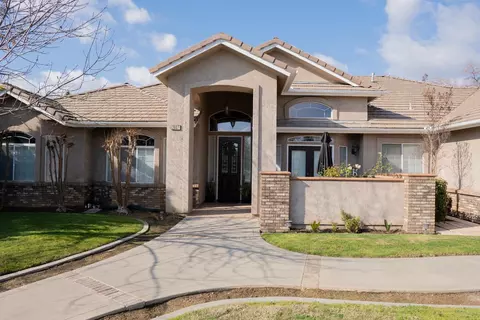 2607 Norwich Ave, Clovis, CA 93611