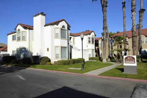 8153 N Cedar Ave #129, Fresno, CA 93720