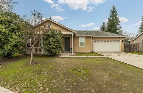 2352 N Thompson Ave, Reedley, CA 93654