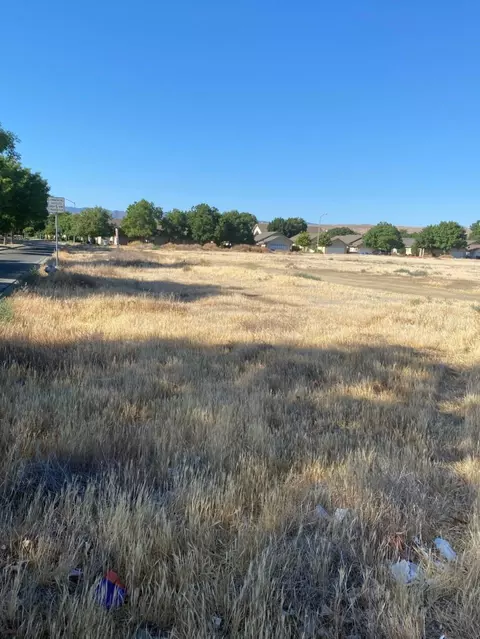 4 Willow Spgs, Coalinga, CA 93210 photo 12