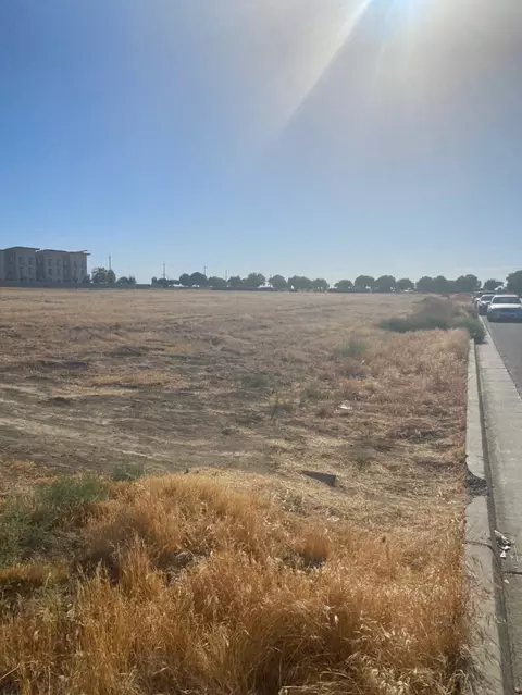 4 Willow Spgs, Coalinga, CA 93210 photo 4