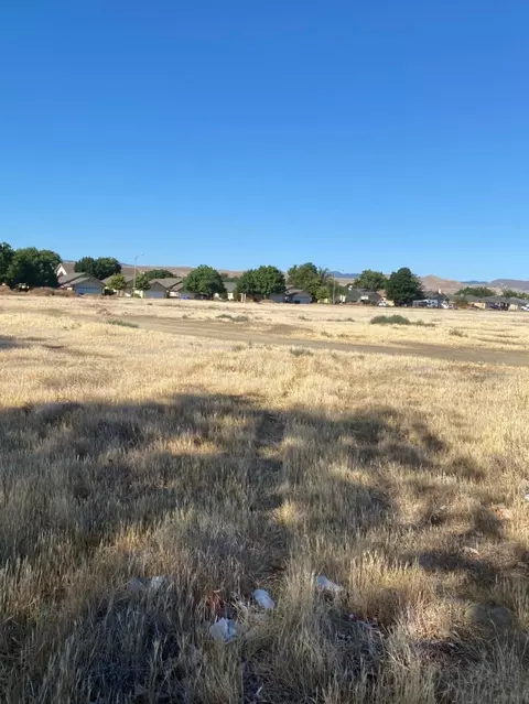 4 Willow Spgs, Coalinga, CA 93210 photo 13