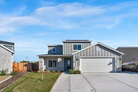 2311 S Shirley Ave, Fresno, CA 93727