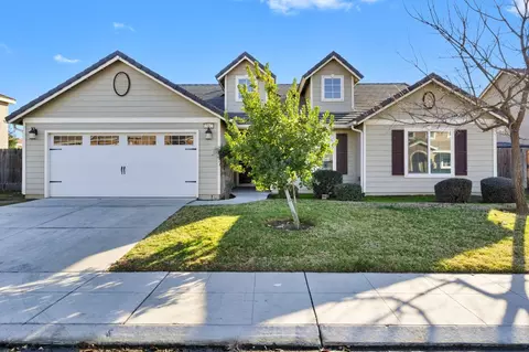 2962 Fairmont Ave, Clovis, CA 93611