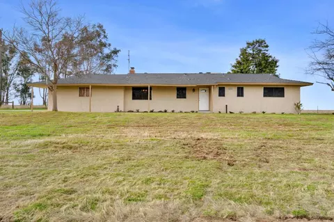 14418 Skyview Rd, Madera, CA 93636