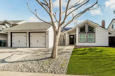 8098 N Orchard St, Fresno, CA 93720