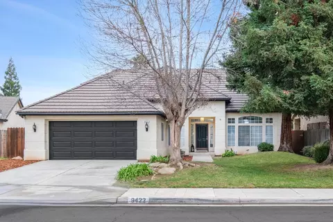 9422 N Backer Ave, Fresno, CA 93720