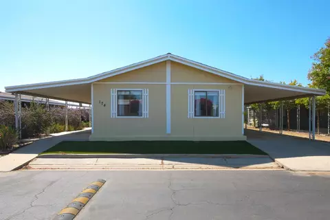 1701 Dinuba Ave #174, Selma, CA 93662