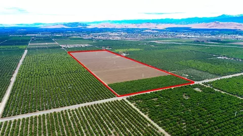 861 Canna Ave, Lindsay, CA 93247