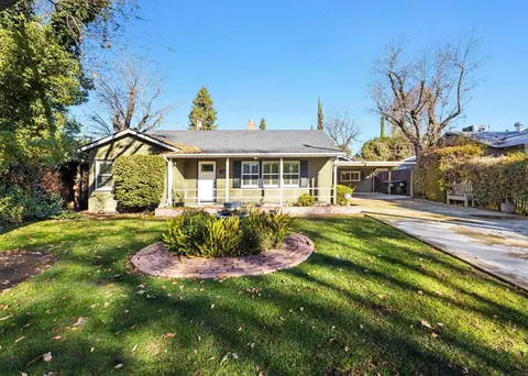 1706 W Myrtle Ave, Visalia, CA 93291