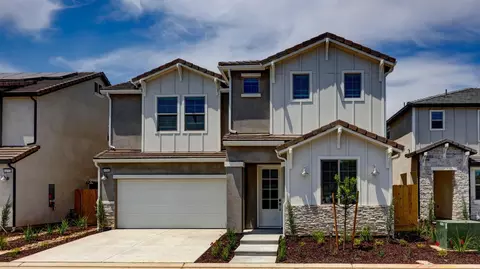 11536 N Via Campagna Dr, Fresno, CA 93730