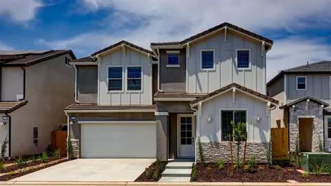 11536 N Via Campagna Dr, Fresno, CA 93730