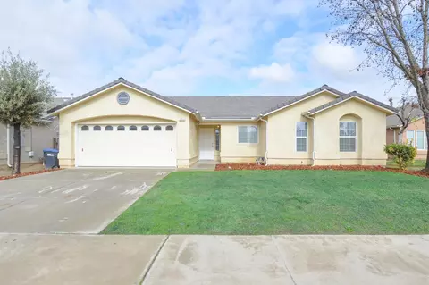 2336 Azalea St, Selma, CA 93662