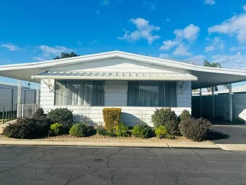 1701 Dinuba Ave #44, Selma, CA 93662