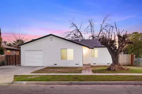4760 E Liberty Ave, Fresno, CA 93702