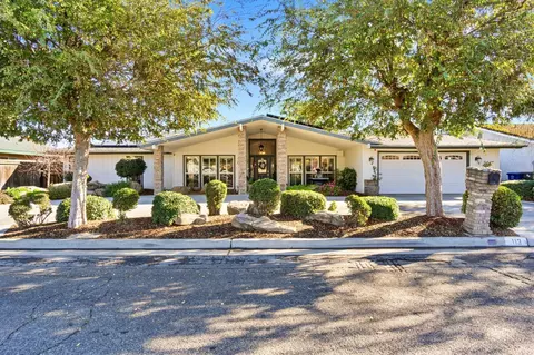 113 Sassafras Dr, Madera, CA 93637