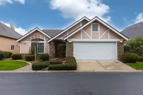 2968 W Wellington Ln, Fresno, CA 93711