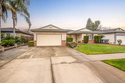 4363 N Feland Ave, Fresno, CA 93722