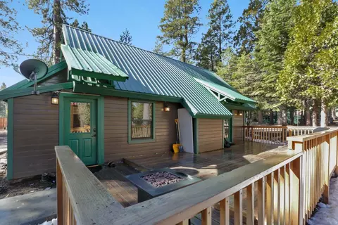 41621 Dinkey Crk, Shaver Lake, CA 93664