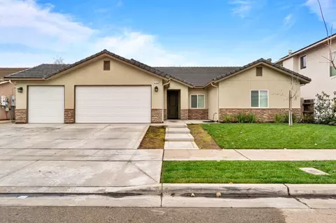 2195 E Cherry Ln, Reedley, CA 93654