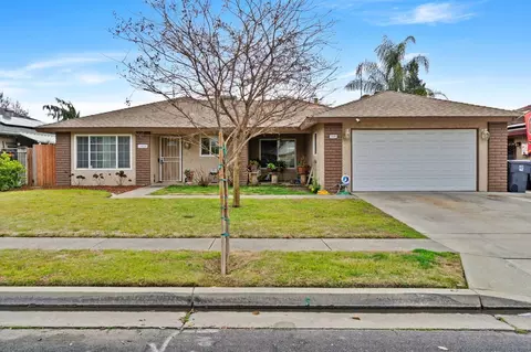 1408 W Central Ave, Madera, CA 93637