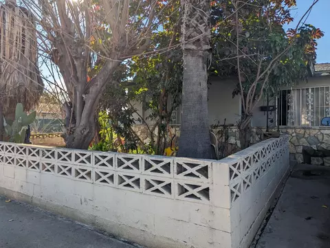 1333 Academy Ave, Sanger, CA 93657 photo 1
