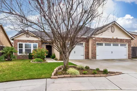 4719 W Providence Ave, Fresno, CA 93722