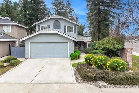 701 E Moss Creek Ln, Fresno, CA 93730
