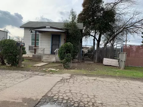 2356 S Taylor Ave, Fresno, CA 93706