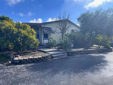 8701 N Highway 41 #8, Fresno, CA 93720