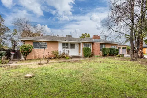 5513 E Dakota Ave, Fresno, CA 93727