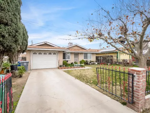 754 S Kate St, Mendota, CA 93640