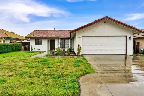 3271 N Hanover Ave, Fresno, CA 93722
