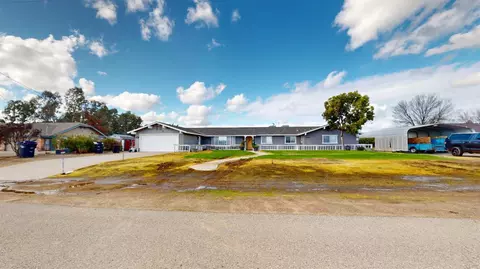 14746 Huntington Rd, Madera, CA 93636