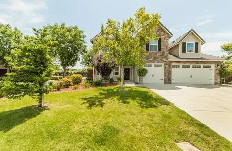 4376 N Meadowood, Clovis, CA 93619