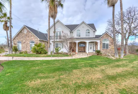 14760 Blue Drake Ln, Prather, CA 93651