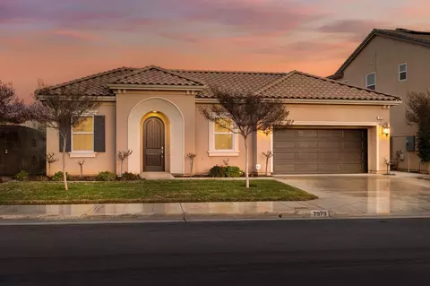 7973 N Justin Ave, Fresno, CA 93720