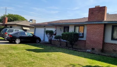 4844 E Cornell Ave, Fresno, CA 93703