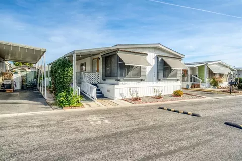221 W Herndon Ave #200, Pinedale, CA 93650