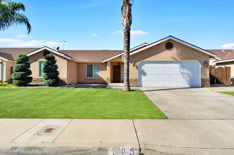 225 N 6th St, Orange Cove, CA 93646