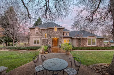 3168 Blue Oak Dr, Catheys Valley, CA 95306